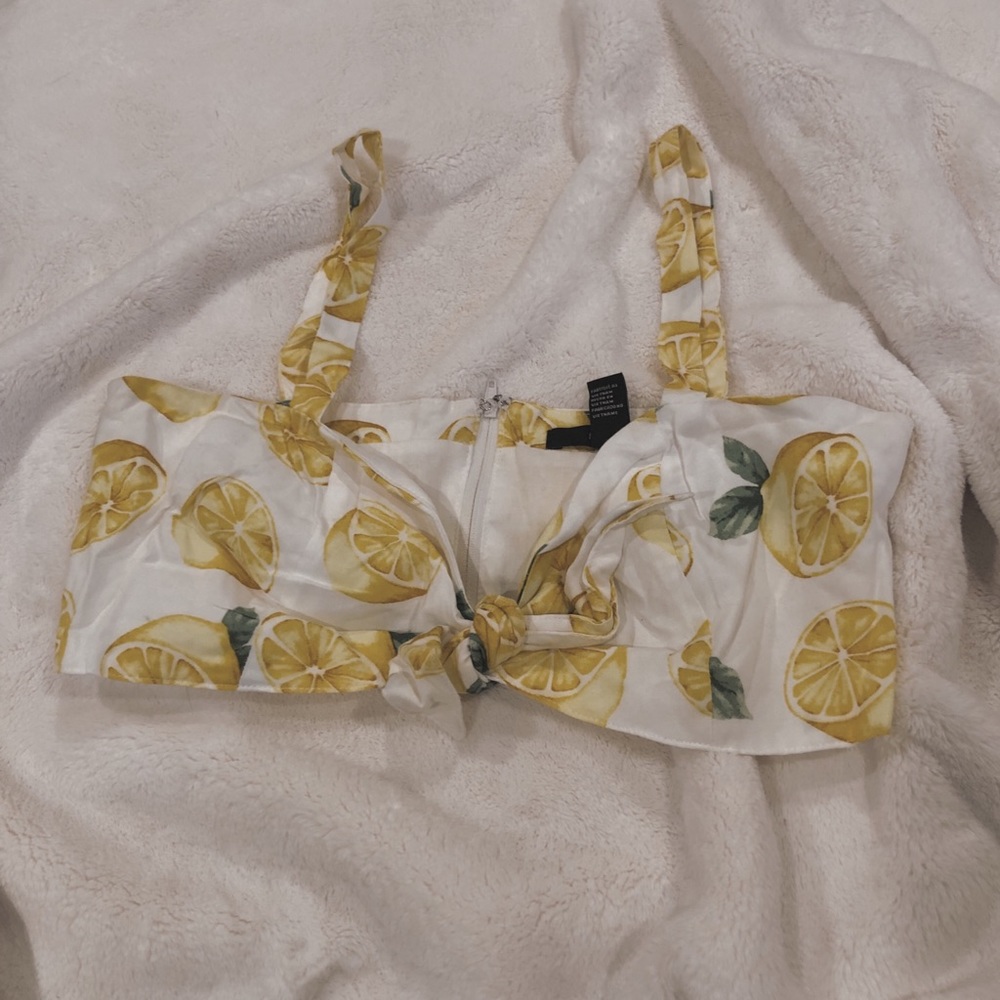 F21 💛